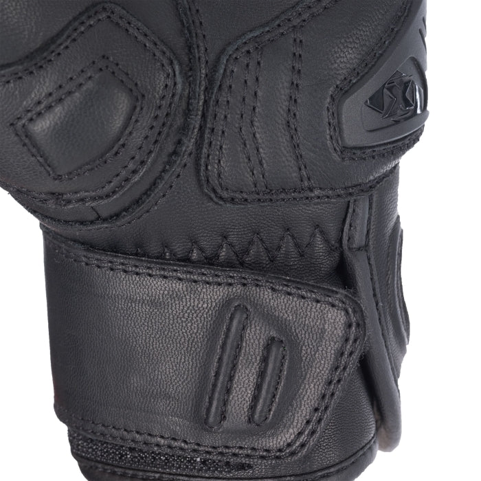 Oxford Cypher 1.0 Men’s Sports Glove Black White