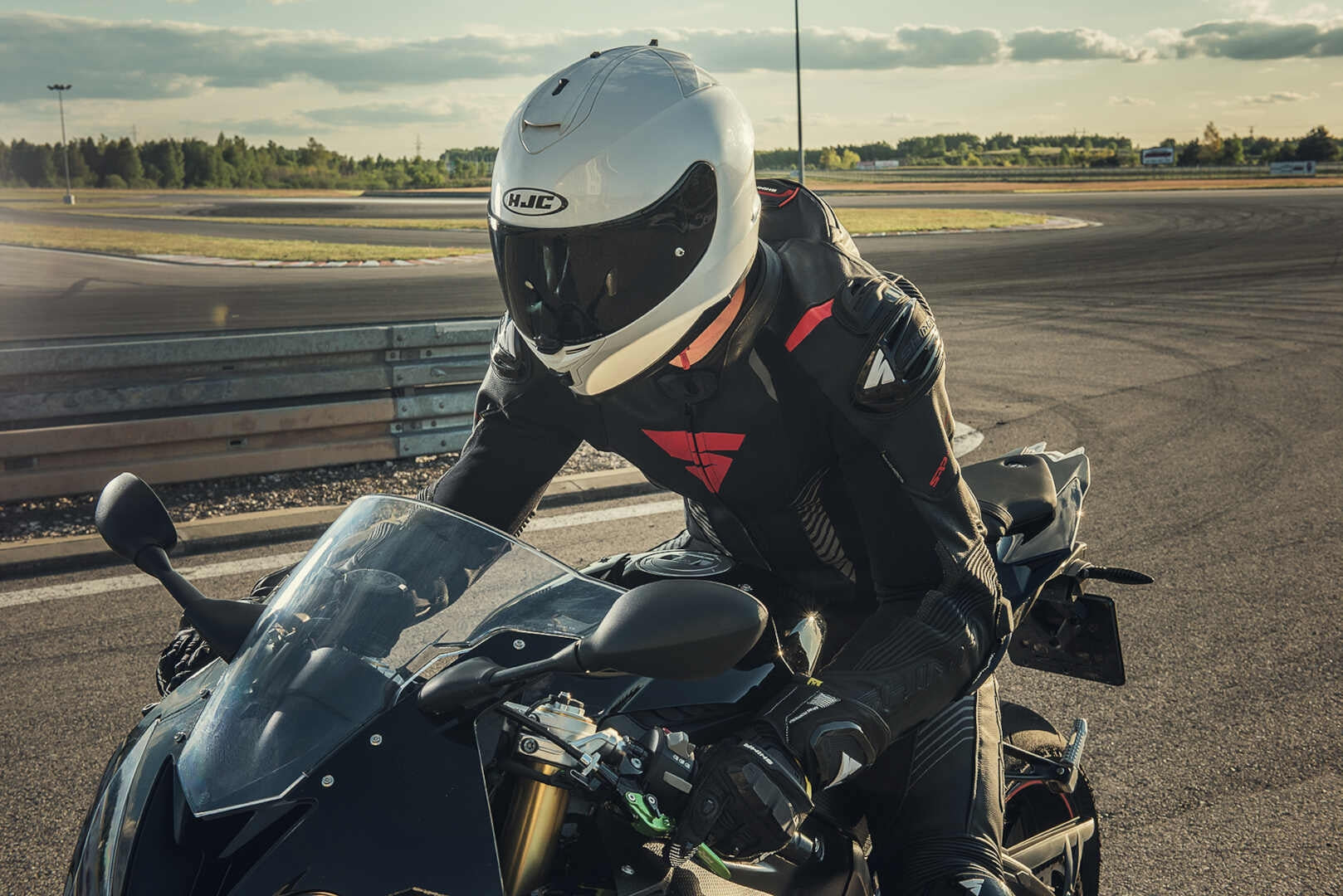 SHIMA MONO APEX RS 1PCS BLACK/RED - SECURTEX MOTOR S.L (t/a MaximoMoto)