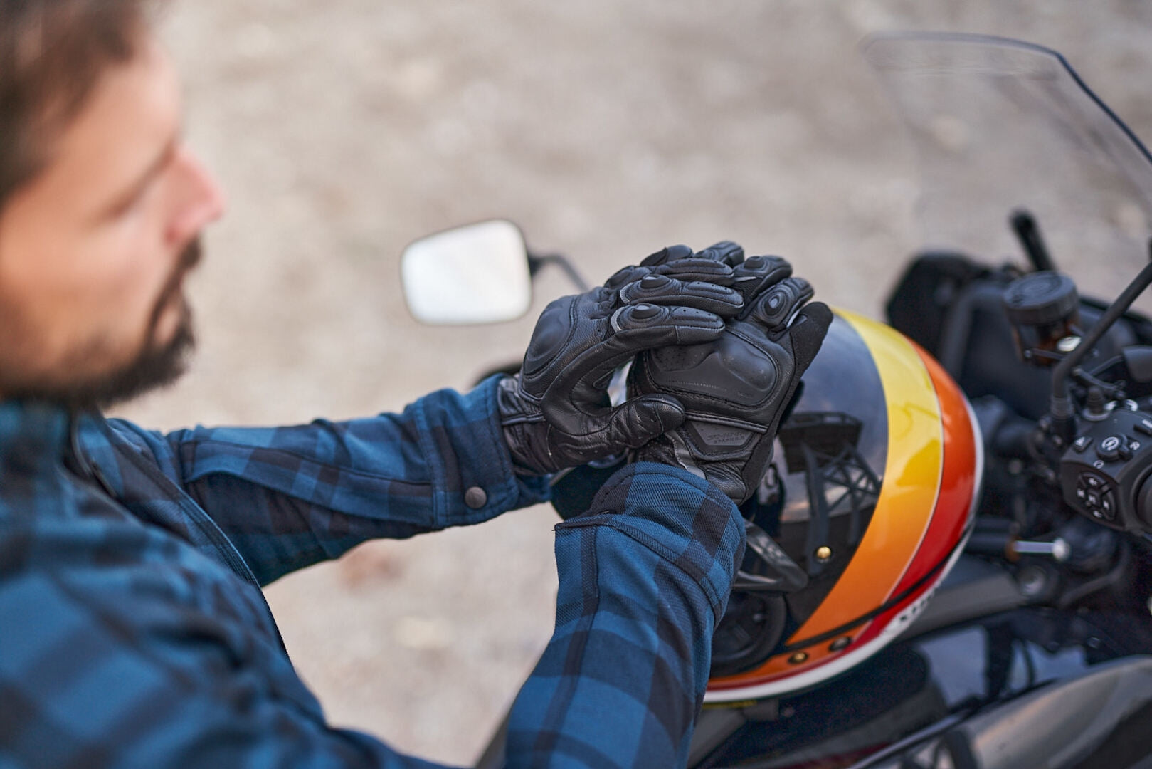 SHIMA SPARK 2.0 GUANTES BLK - SECURTEX MOTOR S.L (t/a MaximoMoto)