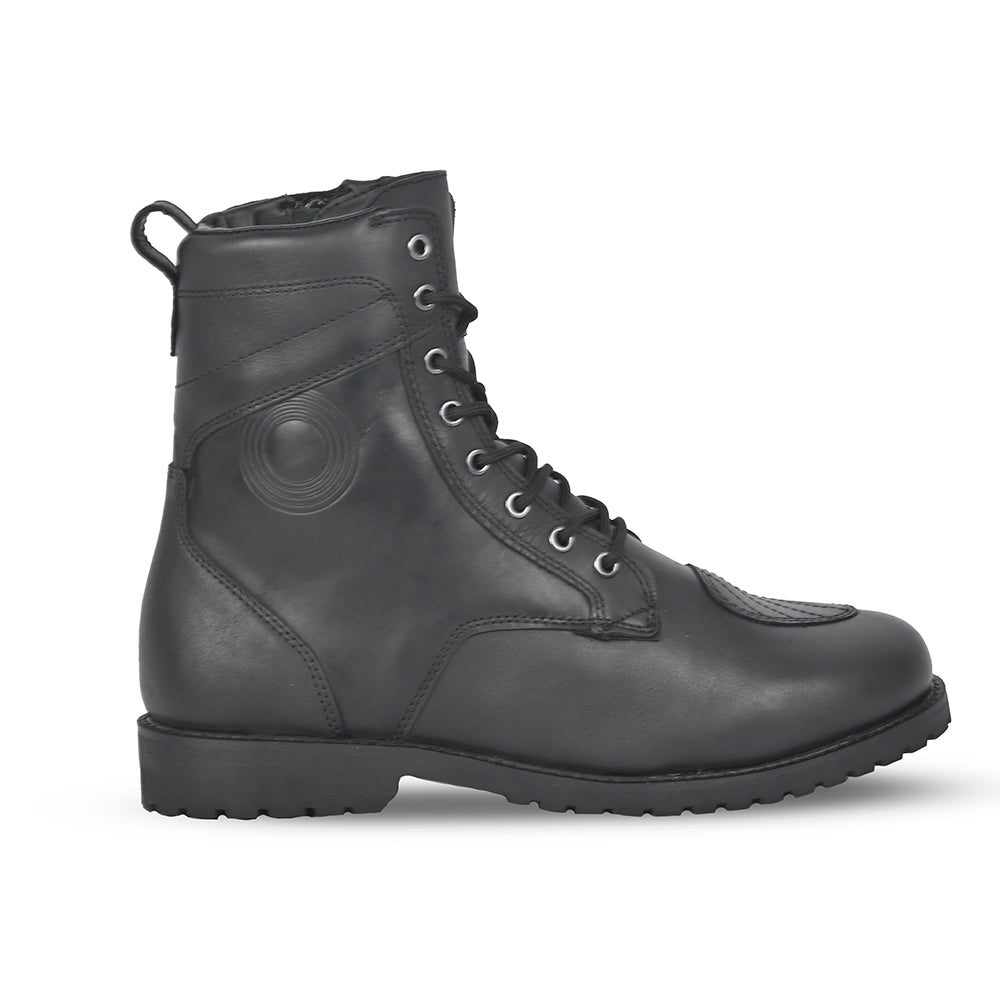  Reinforced heel, ankle and toe areas.