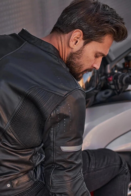 SHIMA HUNTER 2.0 MOTORCYCLE JACKET BLACK