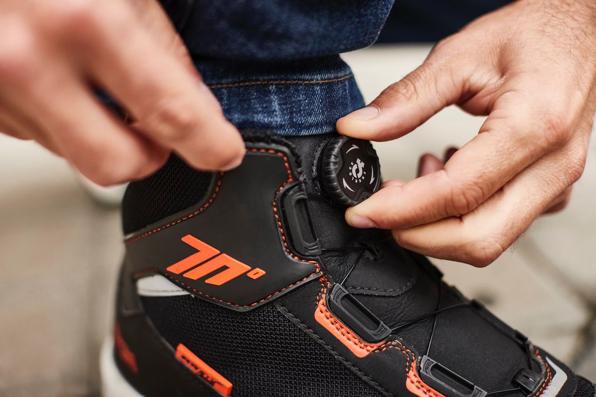 SEVENTY DEGREES SD-BC10 BOTAS  NEGRO NARANJA