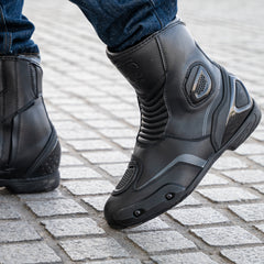 model shoot bela faster 2.0 racing black boot front side view