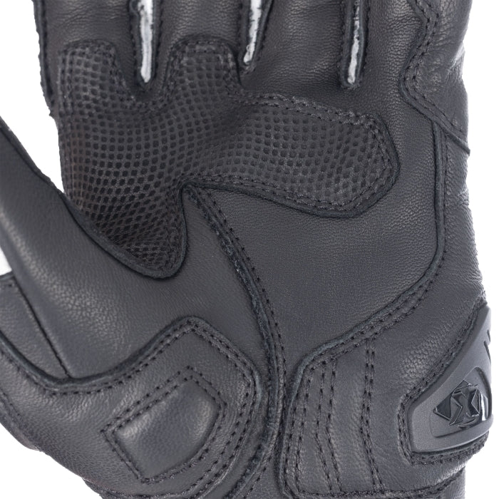 Oxford Cypher 1.0 Men’s Sports Glove Black White
