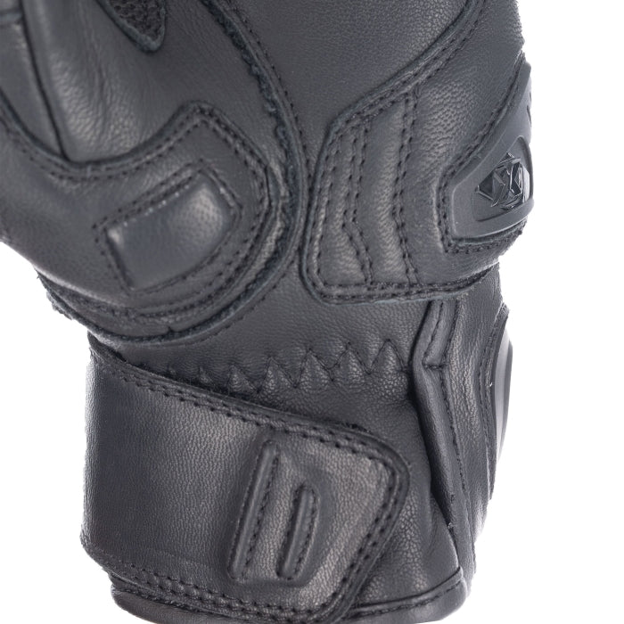Oxford Cypher 1.0 Men’s Sports Glove Stealth Black